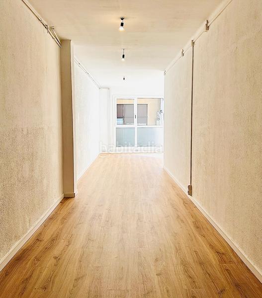 Foto f871324d-36c2-454e-a8b8-83d67095b9c4. Lloguer local comercial a Centre Cornellà de Llobregat