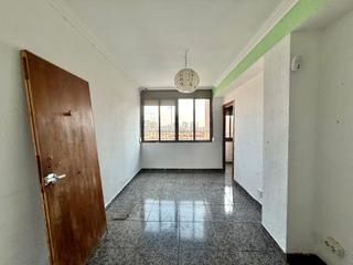 Piso  Avinguda de sant ildefons. Piso alto con ascensor y mucha luz natural.