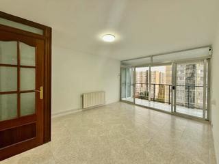 Appartamento  Carrer del prat. Piso reformado, alto y luminoso.