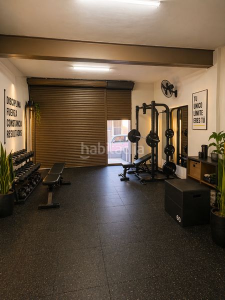 Foto f11c2cd0-1cd8-4b8c-a8d6-0225b7958d7a. Local comercial a Centre Cornellà de Llobregat