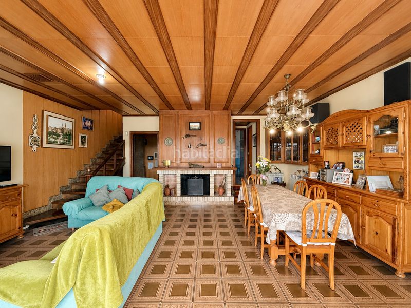 Foto 4d1ff489-4d6b-4eab-8de4-8d01b04558d7. Casa amb xemeneia calefacció aparcament piscina a Torrelles de Llobregat