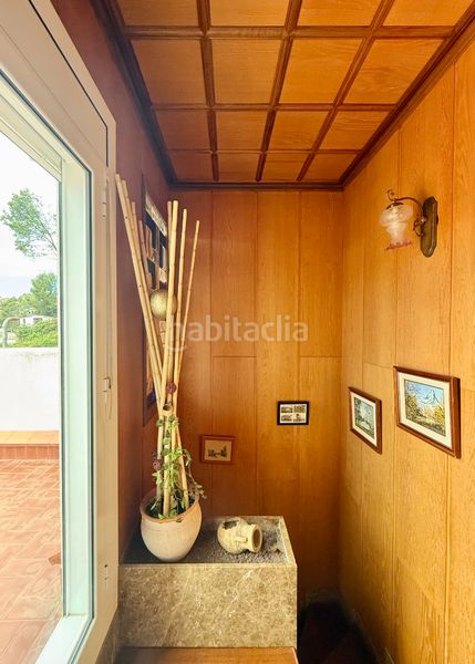 Foto 9b2292c9-46a5-4caf-8765-fe272e44e0ab. Casa amb xemeneia calefacció aparcament piscina a Torrelles de Llobregat