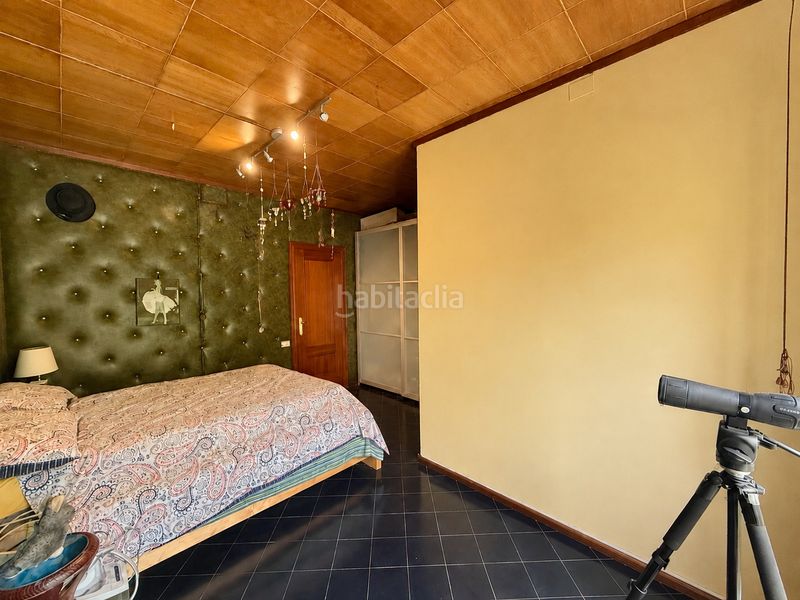 Foto bee393da-fc76-473f-82ad-739a3ef8d77a. Casa amb xemeneia calefacció aparcament piscina a Torrelles de Llobregat