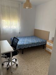Alquiler Piso en Avenida tomás garcía figueras 7. Amplio piso 3 dormitorios