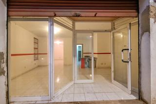 Lloguer Local Comercial a Camí dels reis 53. Alquiler de local en genova