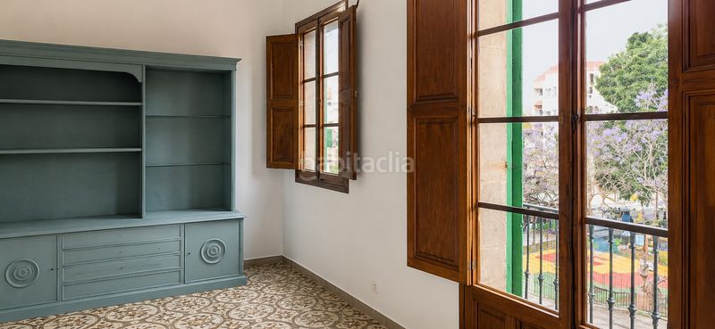 Foto c2b18270-ed28-4441-99f8-5cbcf50b7592. Edifici a Santa Catalina Palma de Mallorca