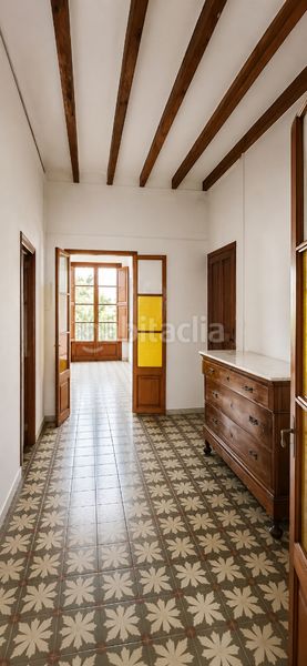 Foto e4b35c03-b1f8-48a4-830b-d9caba236a92. Edifici a Santa Catalina Palma de Mallorca