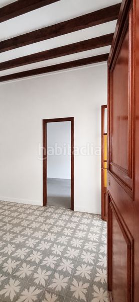 Foto eb42d890-d9ed-4b7b-8415-55b7a5c15507. Edifici a Santa Catalina Palma de Mallorca
