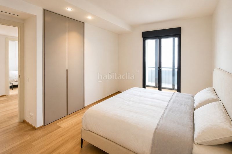 Foto 009e6e2d-a52b-48d3-b762-fb6a14848263. Pis amb xemeneia aparcament a Son Armadams Palma de Mallorca