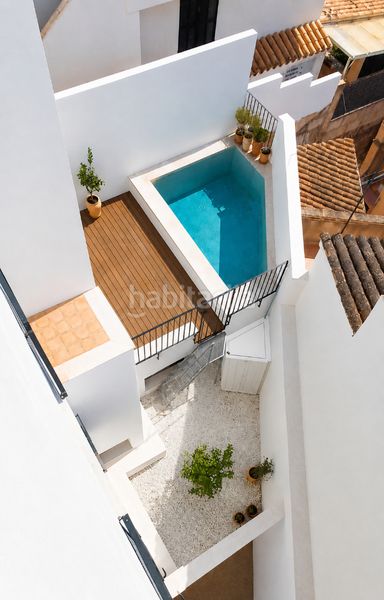 Foto 748379b6-4994-4a01-88e8-faabcc64c4b8. Casa amb calefacció aparcament piscina a Gènova Palma de Mallorca
