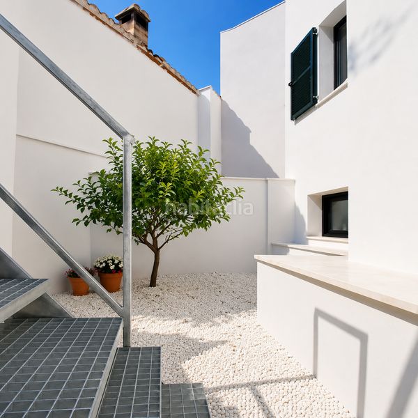 Foto e79e9f7d-e677-40a2-a8df-3a0ffc07ecf0. Casa amb calefacció aparcament piscina a Gènova Palma de Mallorca