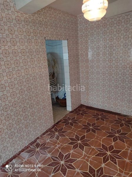 Foto 07122443-977b-4cd4-851b-2f9643d0a315. Casa amb xemeneia a San Miguel de Valero