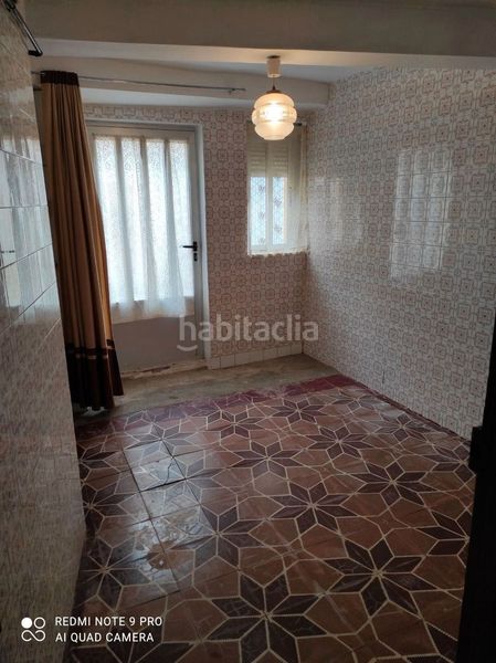 Foto 570c001d-67c5-4934-85fc-45e556439be9. Casa amb xemeneia a San Miguel de Valero