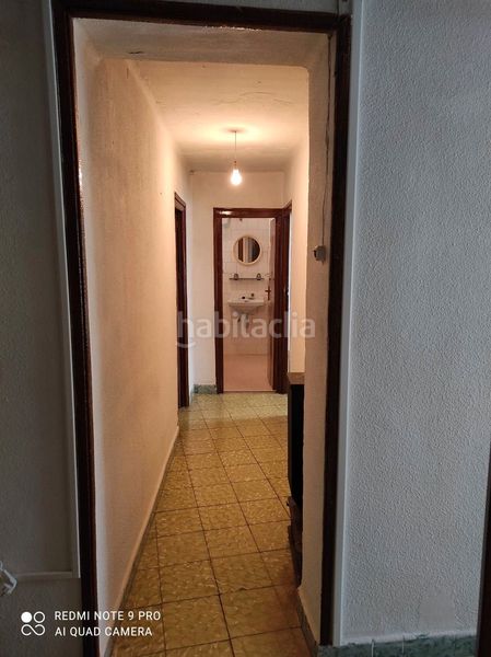 Foto b1e7be54-565b-4ba2-a38c-81eba17eeab7. Casa amb xemeneia a San Miguel de Valero
