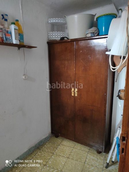Foto eaf7e0de-71ce-4504-b3af-d6c005aff428. Casa amb xemeneia a San Miguel de Valero
