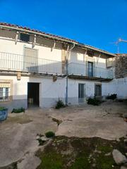Pis a Valdelacasa. Edificio en venta en valdelacasa