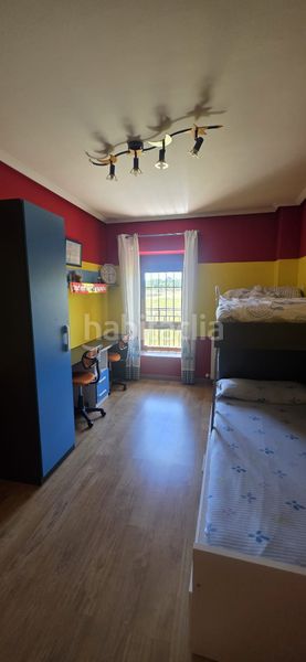Foto 1f19a46c-4d8e-4ff9-a6bf-c9803c1d7e12. Casa amb calefacció a Cabeza de Béjar (La)