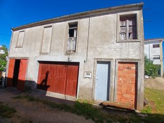 Edifici a Guijuelo. Venta de edificio en guijuelo para reforma interior