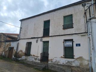 Masia a Fuentes de Béjar. Venta de casa para reforma integral en fuentes de béjar