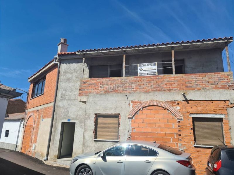 Foto 0dffdfca-708d-4475-bb44-13bb628d1fdf. Casa venta de edificio en construccion en la maya en Maya (La)