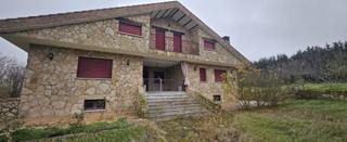 Xalet a Pino de Tormes (El). Magnifico chalet en venta en el pino de tormes