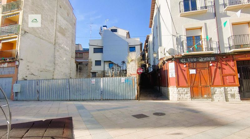 Foto 90ef45e6-7f3a-4b38-a298-27604e501bb9. Terreno residenziale in plaza justicia 8 in Santo Domingo y San Martín Huesca