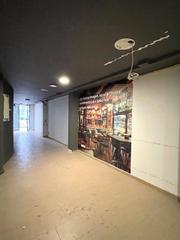 Local Comercial a Centre Vila. Local com. en venta en centre, 2 despachos.