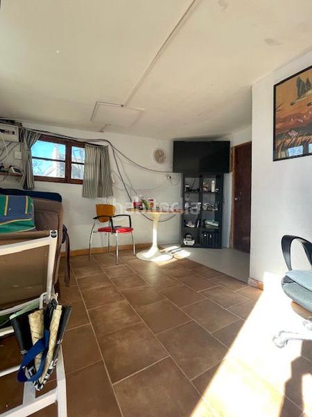 Foto 1e8c83d6-85a9-43c1-a52f-98cc97dd8026. Country house with parking in Pontons