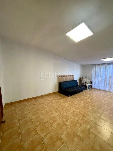 Foto e6efe7e5-f2bf-4085-9dfd-ff8bfe21add7. Country house with parking in Pontons