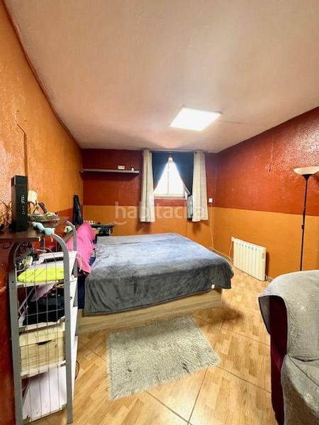 Foto 5a2f0a0f-7385-4365-b7d1-d9fbb067aca7. Haus mit parking in Pontons