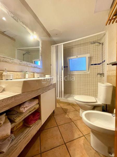 Foto b3fb3aeb-bc0e-45c9-bb53-e9f9379f1a64. Haus mit parking in Pontons