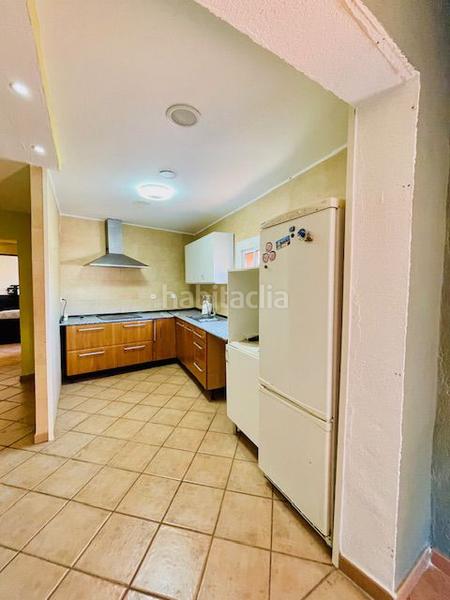 Foto be7259a6-7075-4db5-b0a1-ef144a50aa7b. Haus mit parking in Pontons