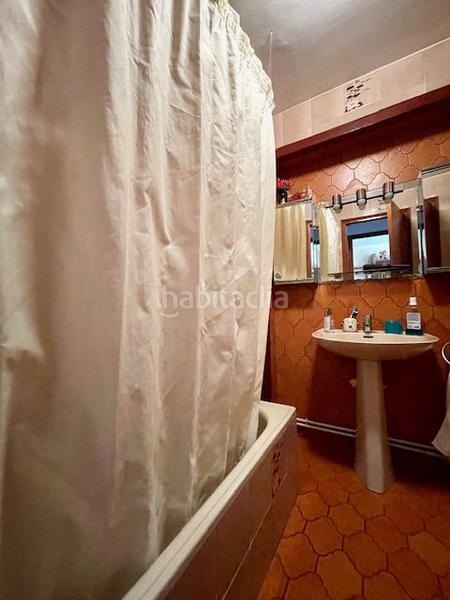 Foto b946640a-afde-4b16-8e05-119a99a66e3d. Pis amb calefacció aparcament a Les Clotes Vilafranca del Penedès