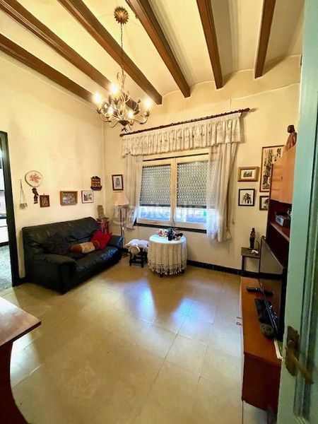 Foto 3dce2b6d-3122-4260-a183-fec7af4fc550. Edifici a Sant Julià Vilafranca del Penedès