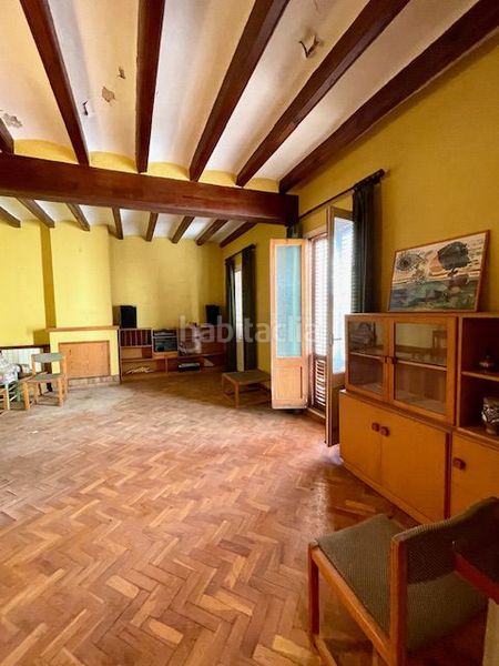 Foto a06db072-e084-4975-973f-19255342bcb7. Edifici a Sant Julià Vilafranca del Penedès