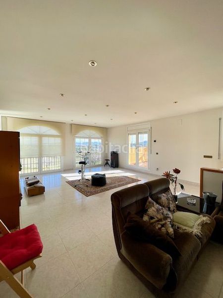 Foto cf7f1a9e-aa2f-4069-aa46-e2dce78af01a. Casa amb calefacció aparcament a Olèrdola