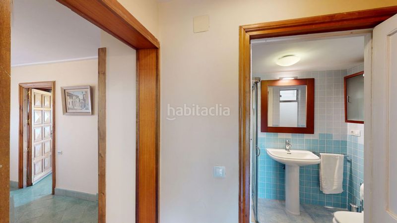 Foto 666f3109-da81-4b5b-bc09-60aec8290963. Casa amb calefacció aparcament a Granada (La)