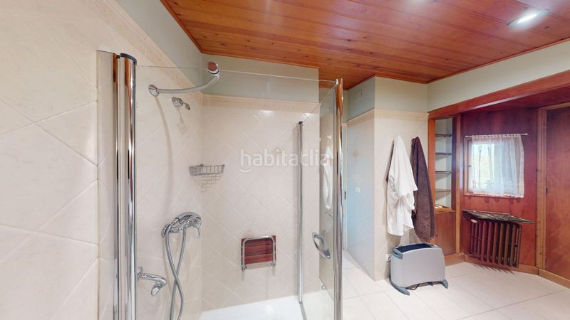 Foto b5074e03-6d1e-4840-a4e3-5c209518677c. Casa amb calefacció aparcament a Granada (La)
