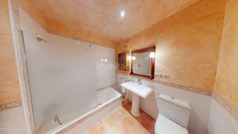 Foto f4c976b4-c0f2-4f5d-9ab0-f754289b9bc1. Casa amb calefacció aparcament a Granada (La)