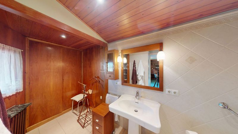 Foto f9a522e4-a808-40c4-84e1-3ff8c42efe1c. Casa amb calefacció aparcament a Granada (La)