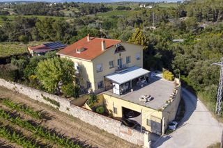 Casa a Sant Martí Sarroca. Casa en venta en cerca de vilafranca, 7 dormitorios.