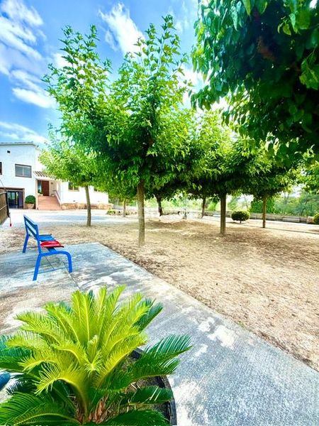 Foto 48344f77-b3b6-4ca2-bdc8-b18b66fc7450. Casa amb calefacció aparcament a Font-rubí