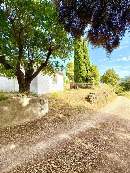 Foto c3581779-9f77-44bc-84a3-42841bb6ff43. Casa amb calefacció aparcament a Font-rubí