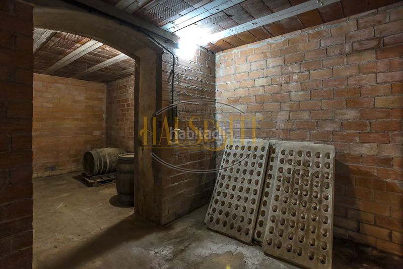 Foto dc2854c6-93cf-45e2-a83c-b9f7fd91b8a7. Casale in Torrelavit