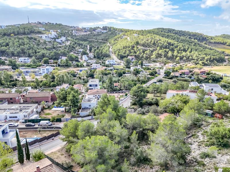 Foto 9cc3e51c-a6b6-473a-98b2-01a01d6bb793. Terreno residencial terreno en venta en calle sant jordi en Sant Pere de Ribes