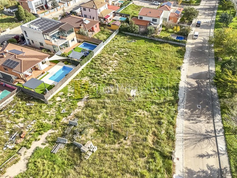 Foto a1bb287a-9709-482a-8849-afad67c88651. Terreny residencial a Sant Martí Sarroca