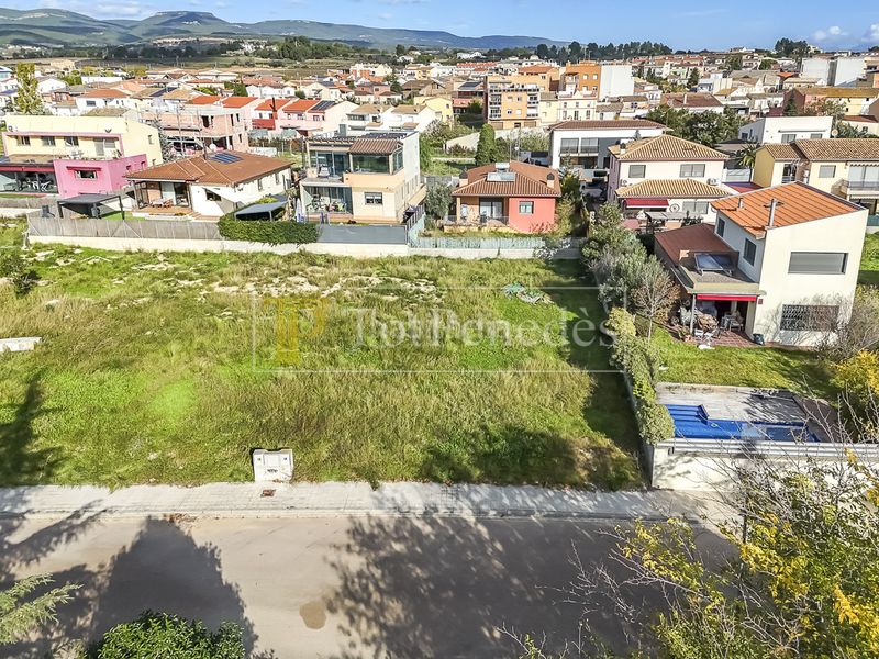 Foto b8e899ed-e314-4db3-bfac-e3c0740b9cd0. Terreny residencial a Sant Martí Sarroca