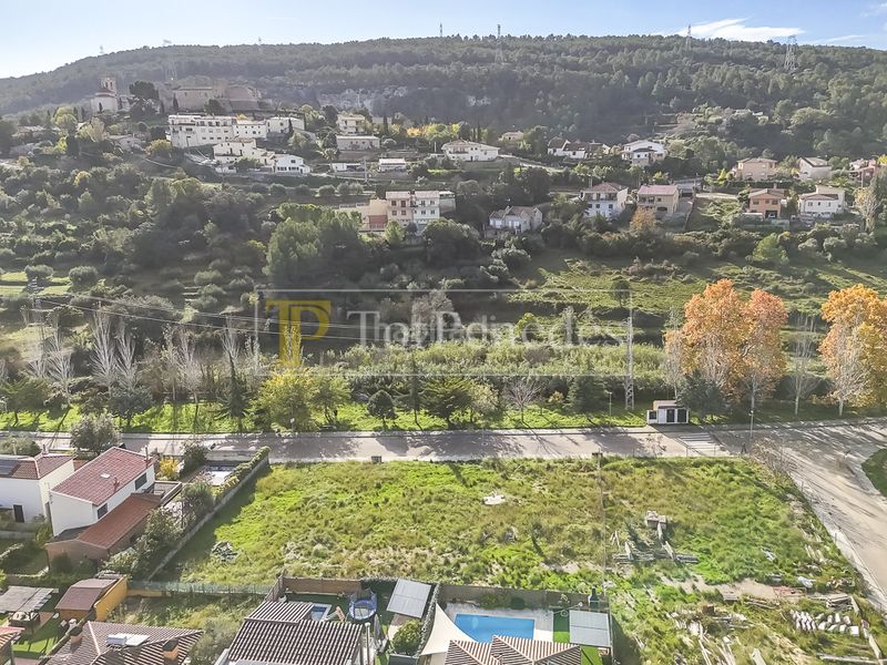 Foto e54a56a9-3e04-4556-9d03-414af2e310c9. Terreny residencial a Sant Martí Sarroca