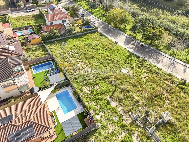 Foto e7f8ce6d-f888-48a5-8450-b5a2d62d2ec7. Terreny residencial a Sant Martí Sarroca