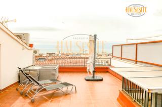 tic a Plaa doctor prez rosales 6. Impresionante tico con vistas al mar en venta en sitges  a sol